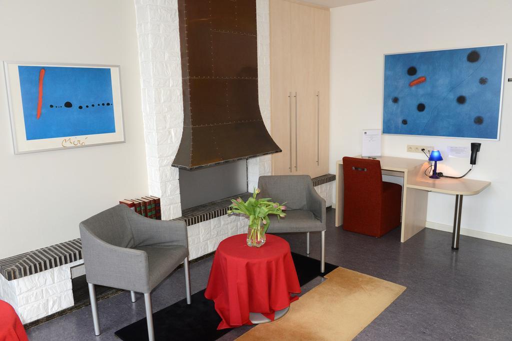 Hotel Vijfwegen Roeselare Esterno foto