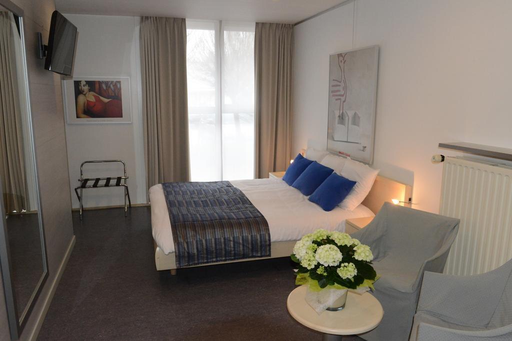 Hotel Vijfwegen Roeselare Esterno foto